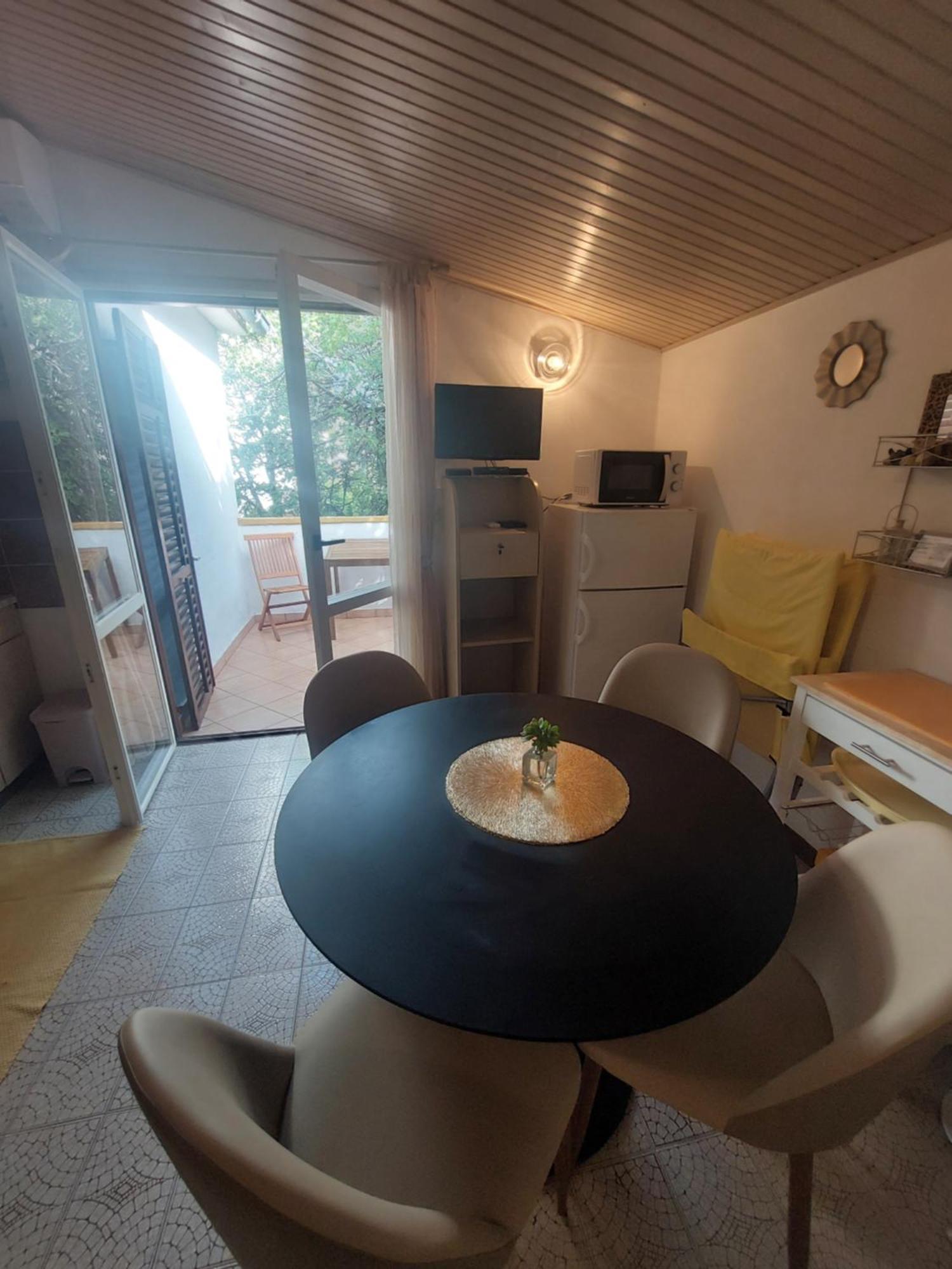 Apartment Tonci Rab Town Exterior foto